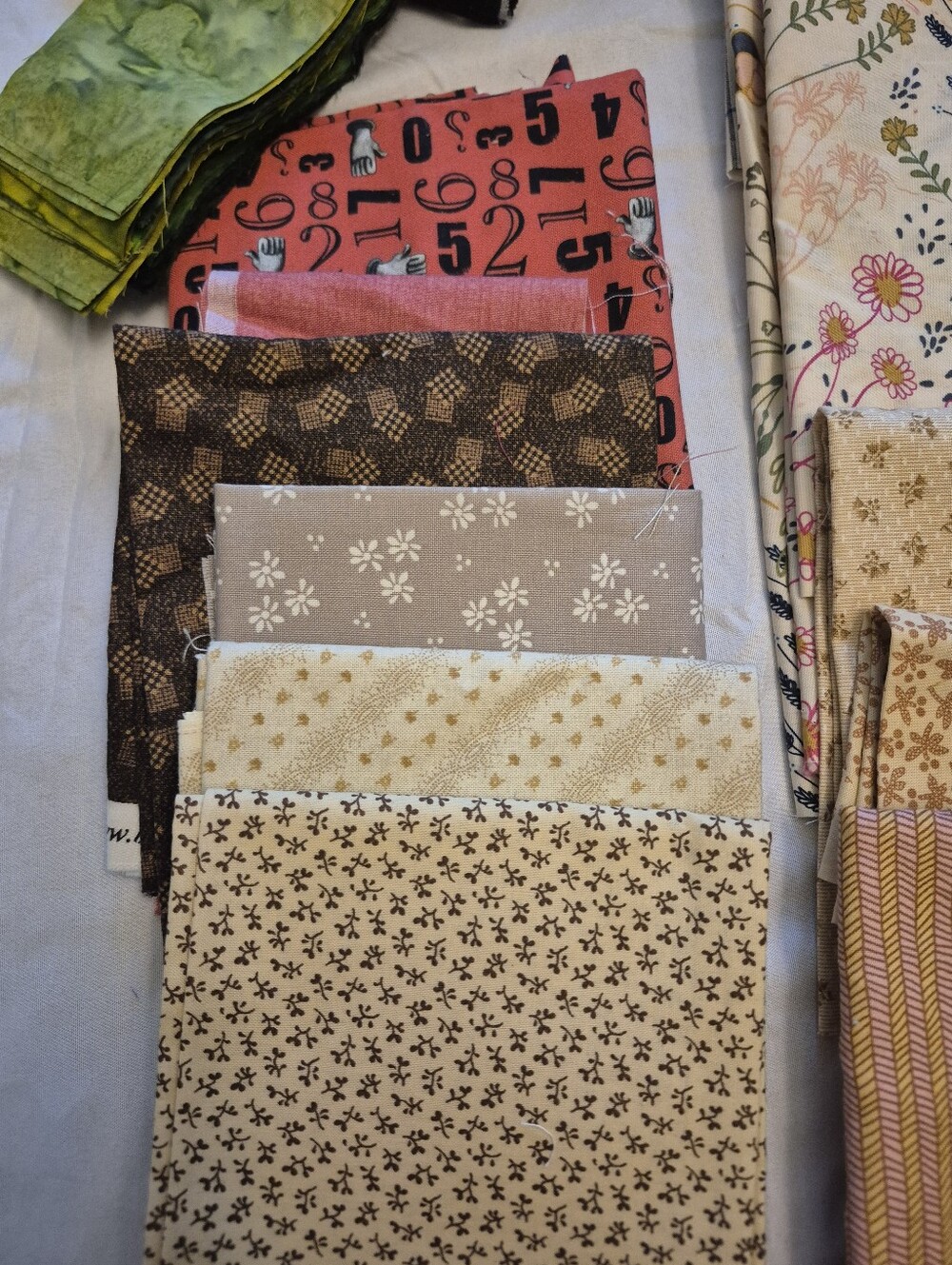 Assorted Quilt Fabric Bundle in Greens, Blues, Creams and Beige.  Yardage PLUS - Picture 13 of 15